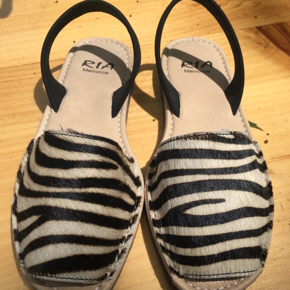 Ladies sandals - Picture 3 of 5